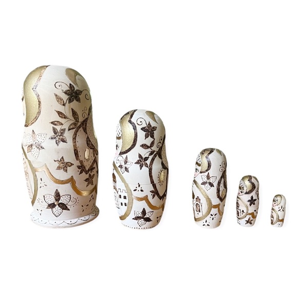 Gorgeous Russian Matryoshka Nesting Dolls, Set of 5 - Picture 2 of 6
